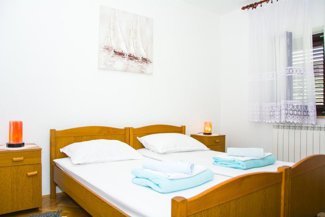 Apartman Gromila Сень Экстерьер фото