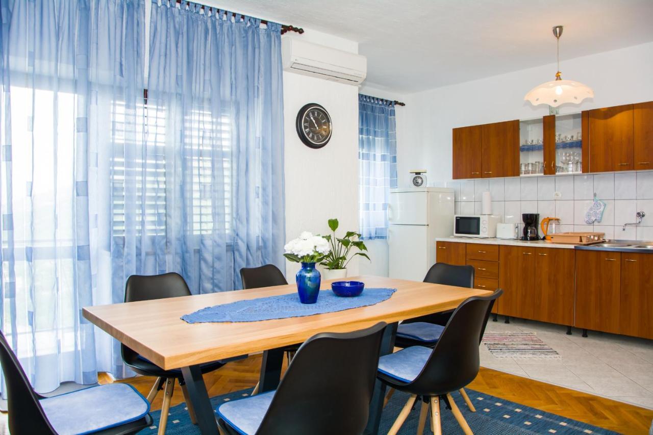 Apartman Gromila Сень Экстерьер фото
