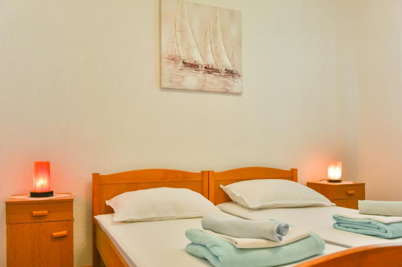 Apartman Gromila Сень Экстерьер фото