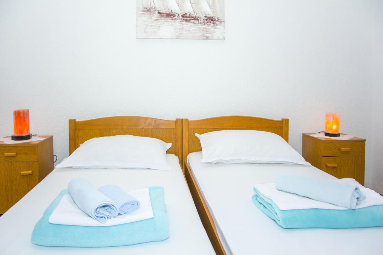 Apartman Gromila Сень Экстерьер фото